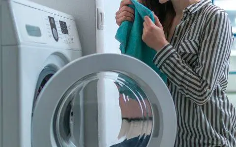 Trucos-para-lavar-ropa-eficientemente